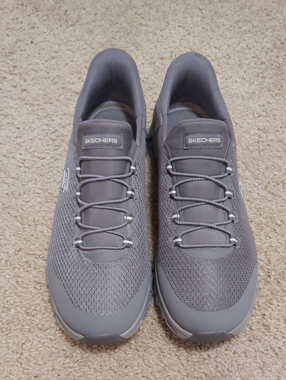 SKECHERS SLIP- INS SIZE 10